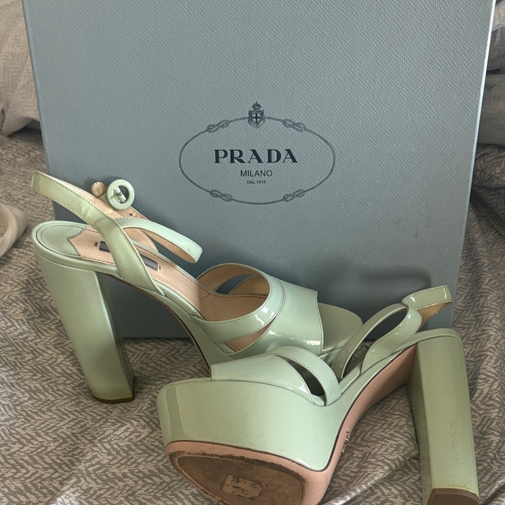 Prada Mint/Teal Platform Heels 5.5 inch heels with 3 inch platform eu 41